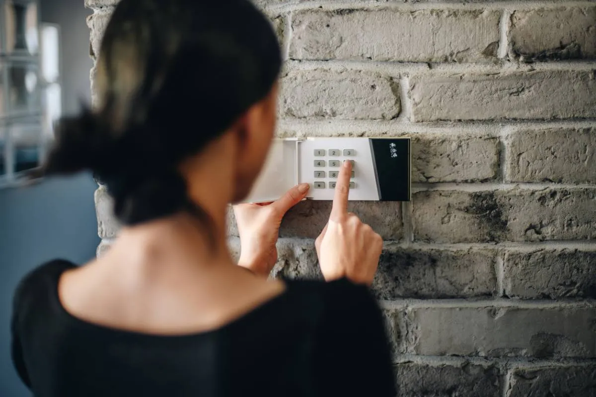 Installez votre système d'alarme en 30 minutes sans électricien !
