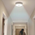 Lampe avec détecteur de mouvement : fonctionnement et applications pratiques