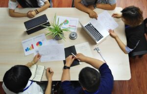 Le rôle crucial du bureau d'études dans la rénovation intérieure : zoom sur la dépose de cheminée